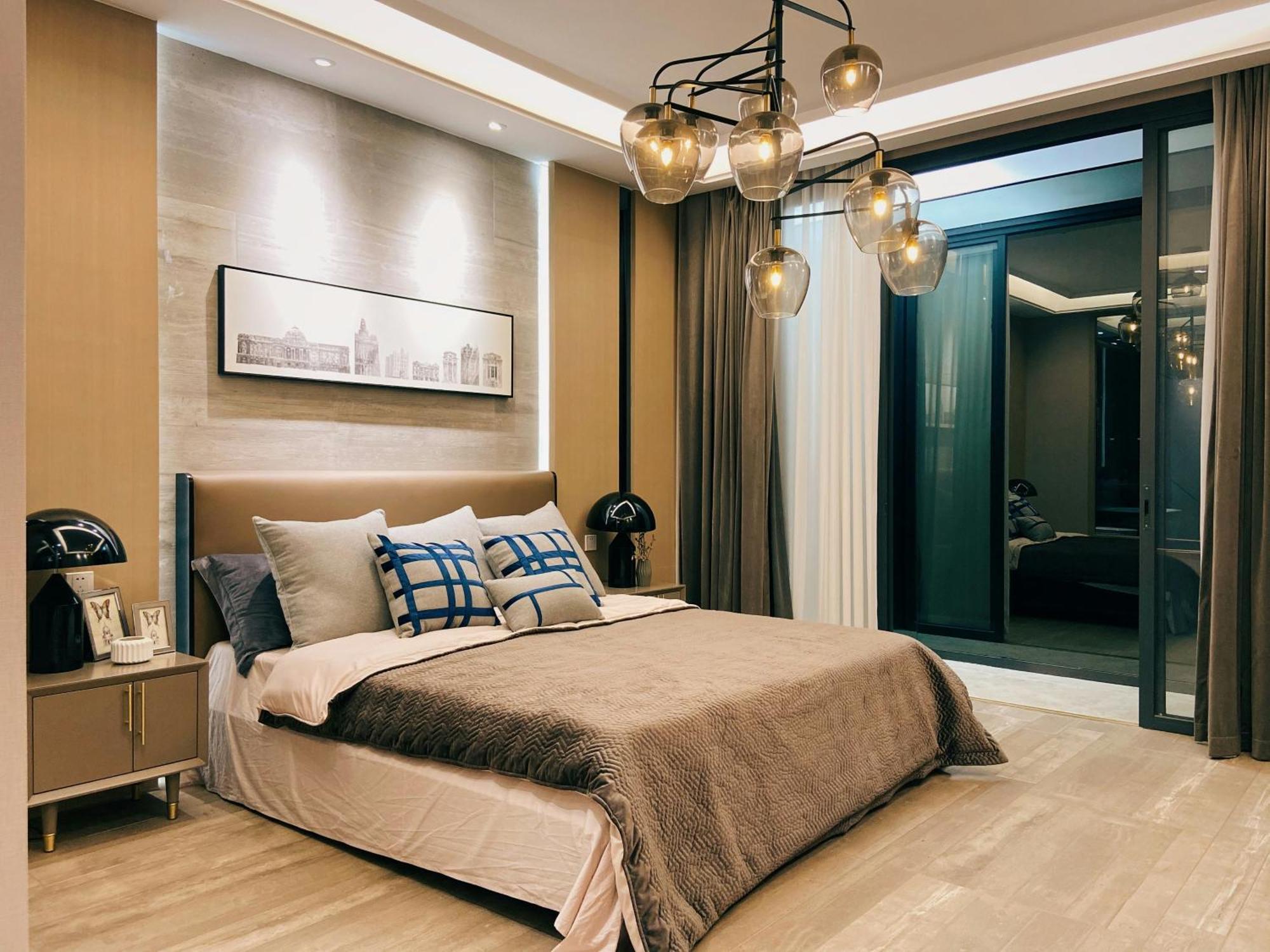 For Luxury Near Delhi Airport Hotel New Delhi